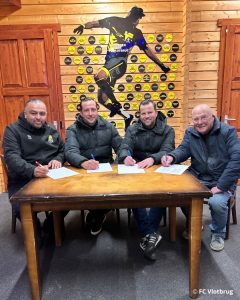 FC Vlotbrug verlengt met trainers